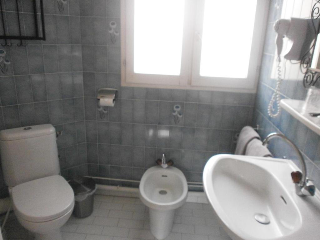 Hotel Maya Cavalaire-sur-Mer Habitación foto